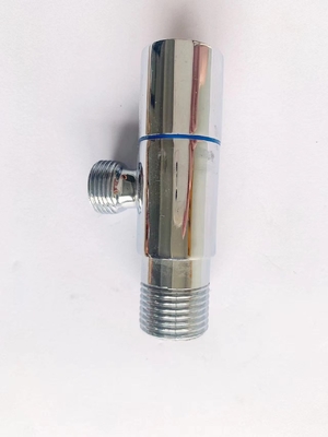 Λουτρών συναρμολογήσεων νερού 1/2inch που καλύπτεται χρώμιο βαλβίδων γωνίας ορείχαλκου κρύου
